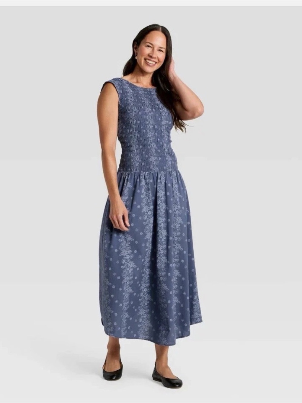 Women's Smocked Midi A-Line Dress - Universal Thread Blue Floral sz S nwt